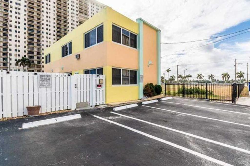 Hollywood Beachfront House מראה חיצוני תמונה